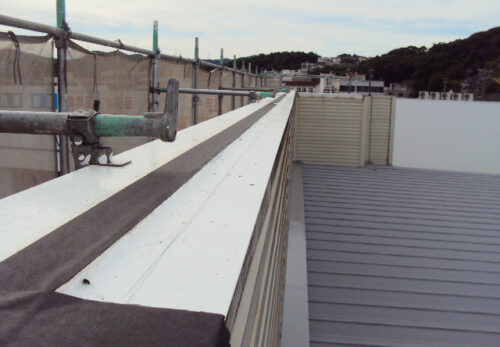 パラペット笠木の腐食